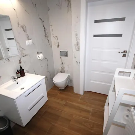 Noclegi Dywity ディビティ