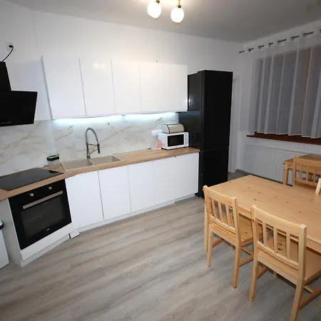 Noclegi Dywity ファームステイ ディビティ