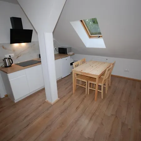 Noclegi Dywity ファームステイ ディビティ