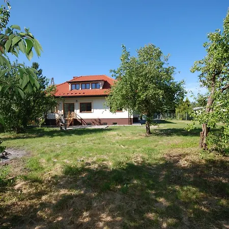 Noclegi Dywity * ディビティ