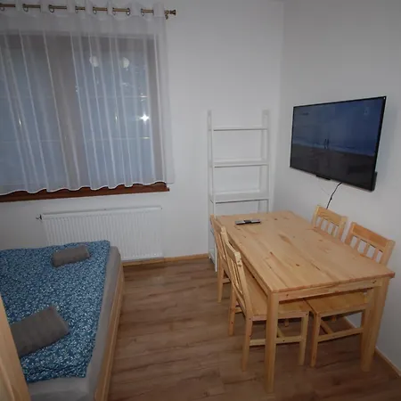 Spółdziecza 10 *