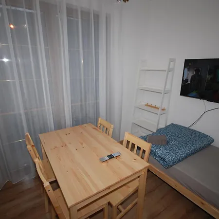 Spoldziecza 10