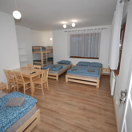 Noclegi Dywity * ディビティ