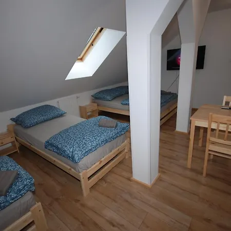 Noclegi Dywity * ディビティ